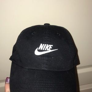NIKE HAT